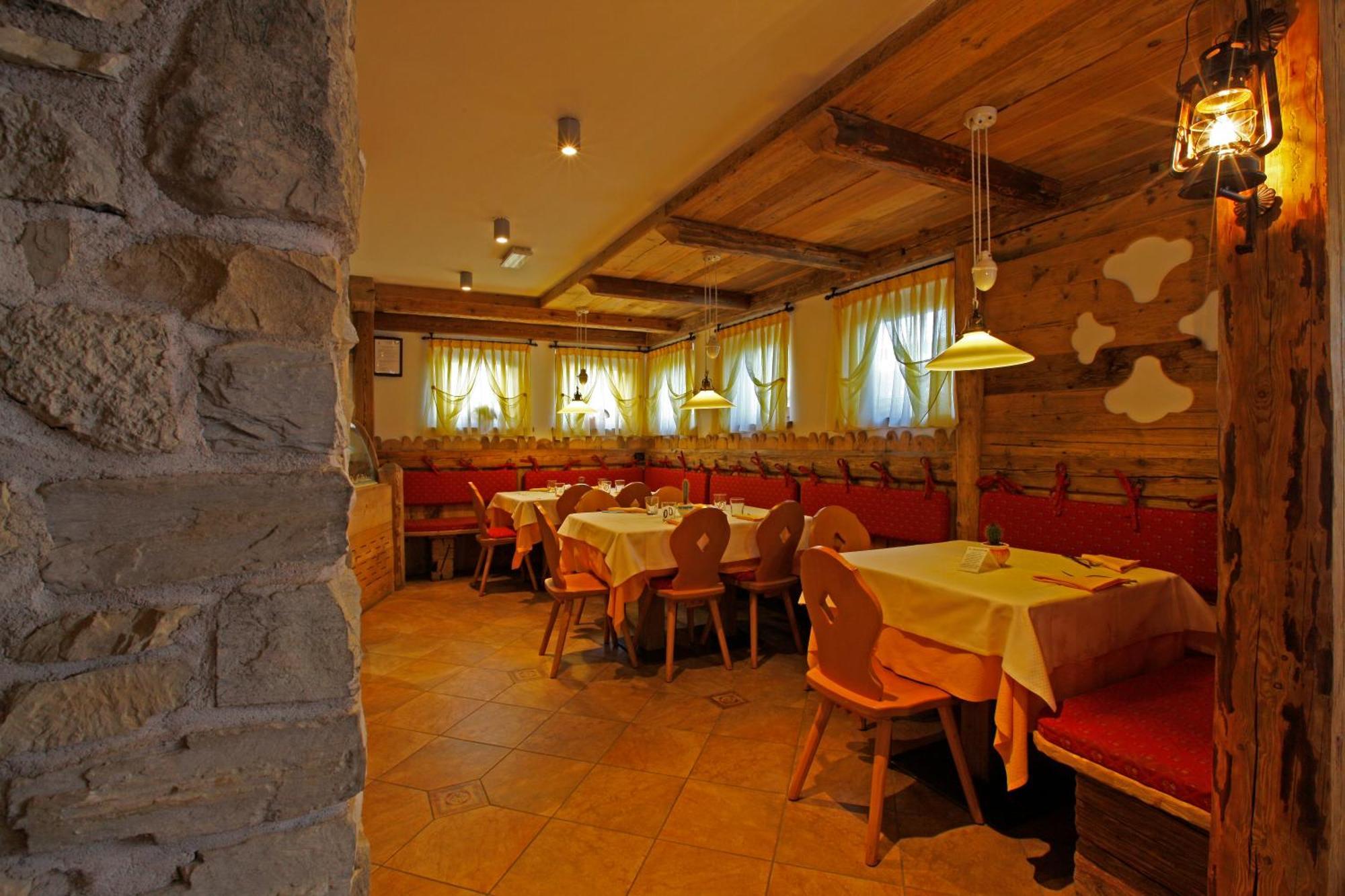 Hotel Il Maniero 오싸나 외부 사진